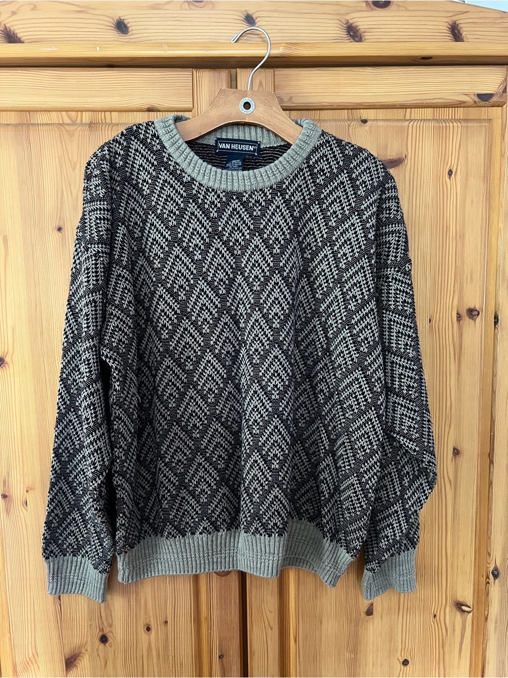 Van Heusen Diamond Patterned Sweater